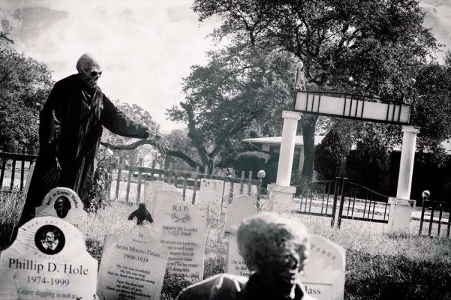 Halloween: Graveyard